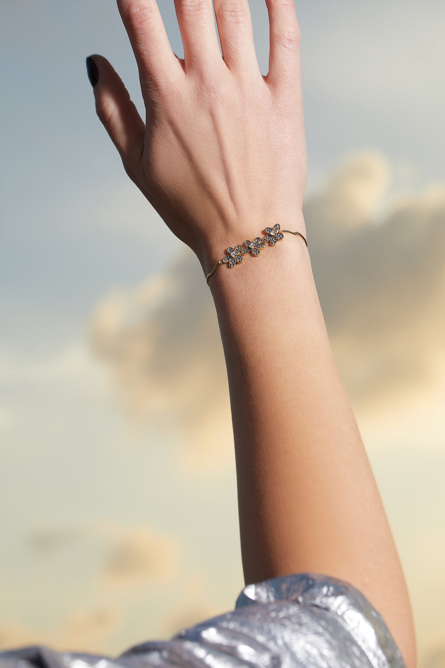 Rebellion Bracelet With Diamond Flowers