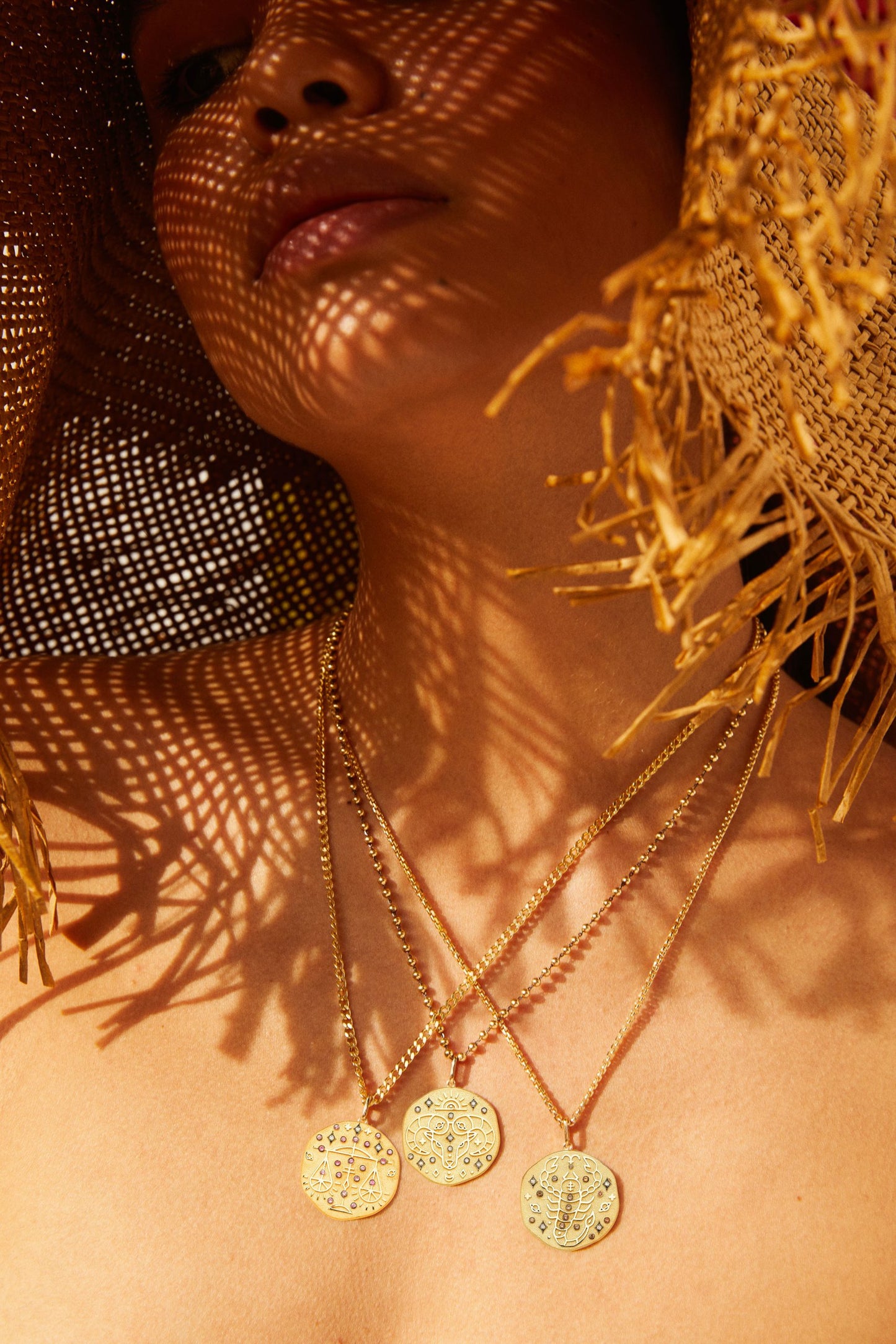 Aries Illustration Zodiac Necklace with Emerald Birthstone, Diamonds & Ball Chain