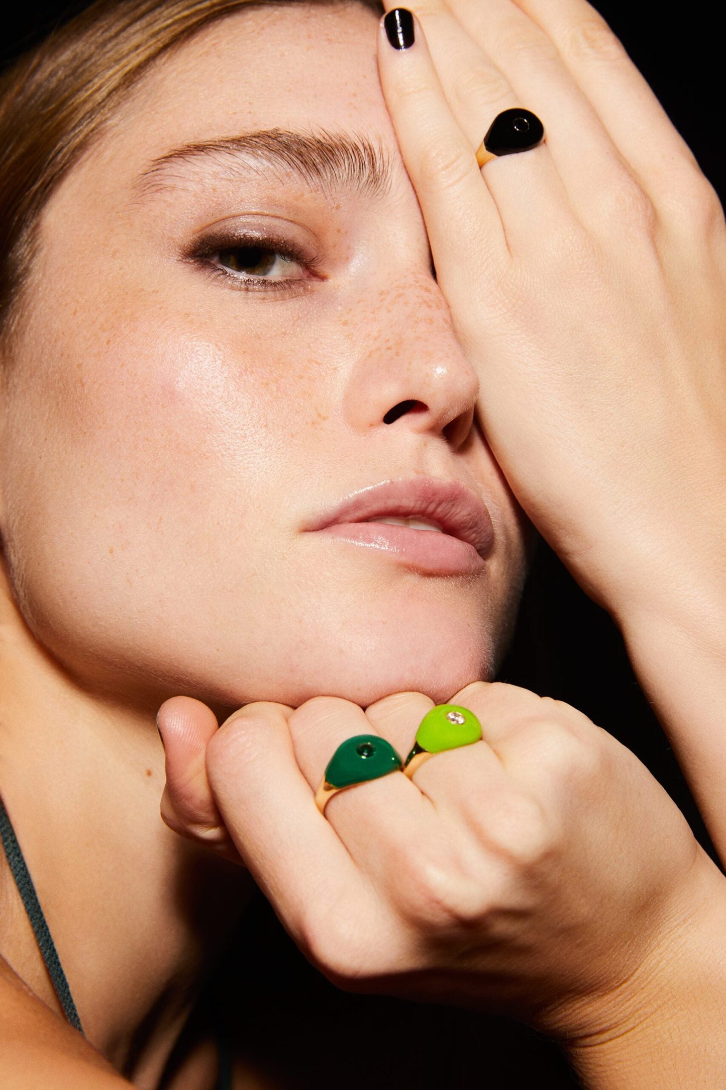 DARK GREEN ENAMEL SAVORAYT STONE RING