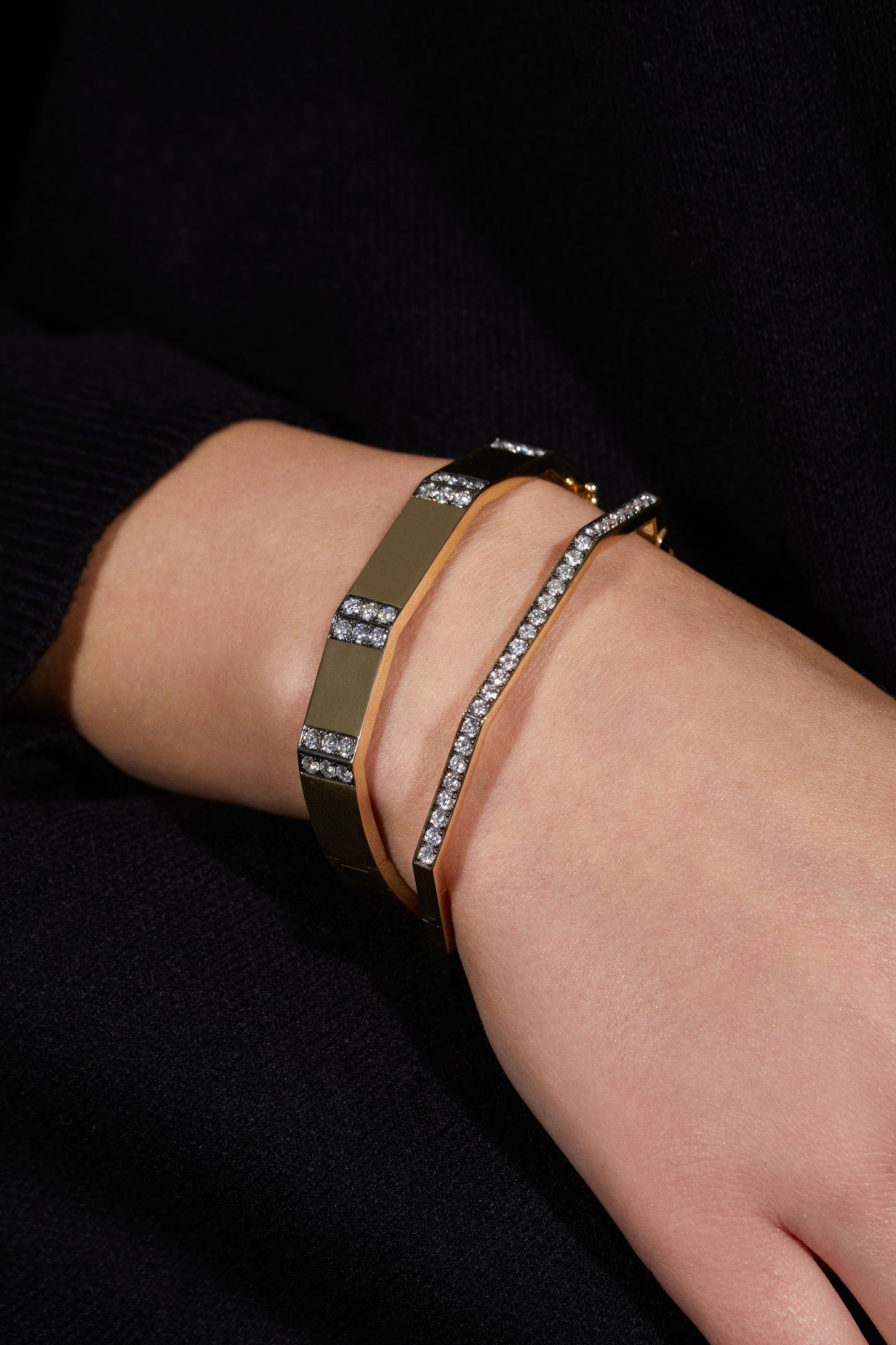 Chunky Geometric Bracelet with Diamonds