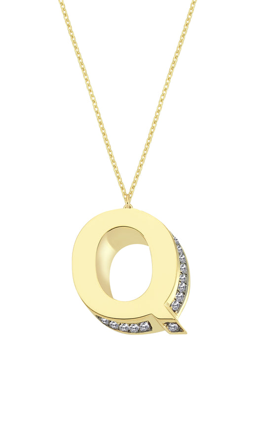 3D Letter Q Necklace With Diamonds